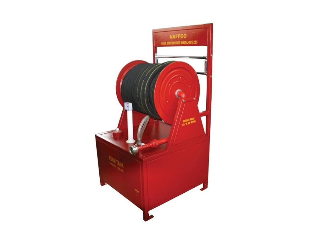 FIRE HOSE REEL WITH FOAM TANK